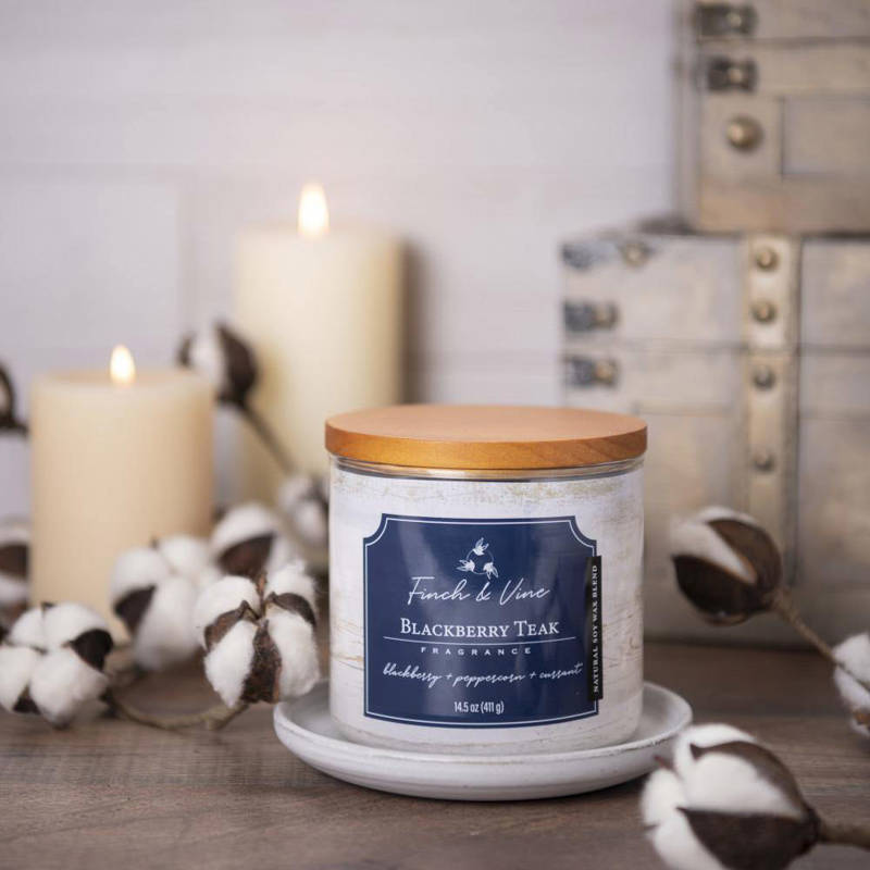 Colonial Candle Finch & Vine sojowa świeca zapachowa w szkle 3 knoty 14.5 oz 411 g - Blackberry Teak