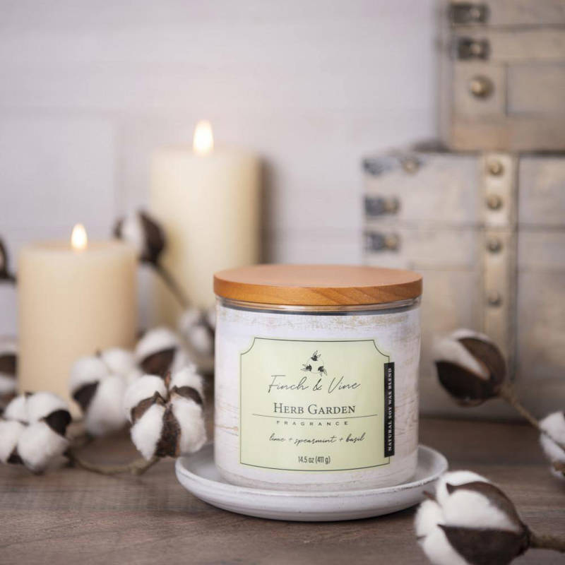 Colonial Candle Finch & Vine sojowa świeca zapachowa w szkle 3 knoty 14.5 oz 411 g - Herb Garden