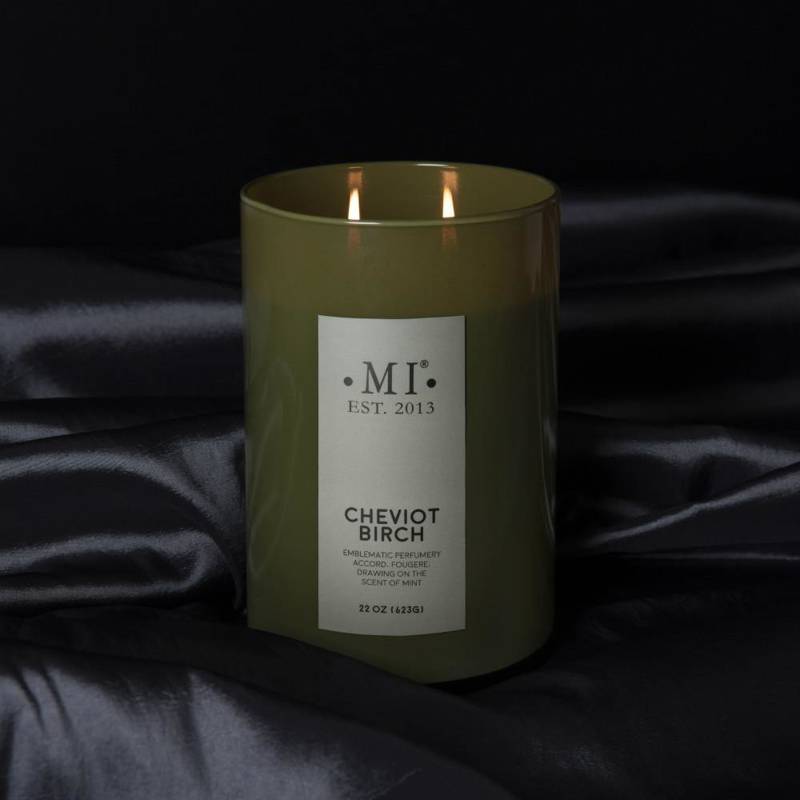 Colonial Candle Sophisticated męska sojowa świeca zapachowa w szkle 22 oz 623 g - Cheviot Birch